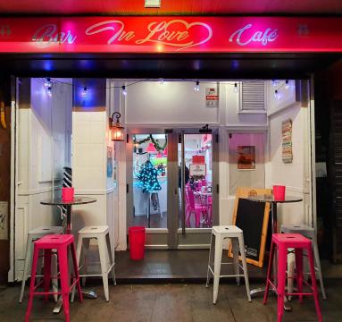 Bar In Love Cafe